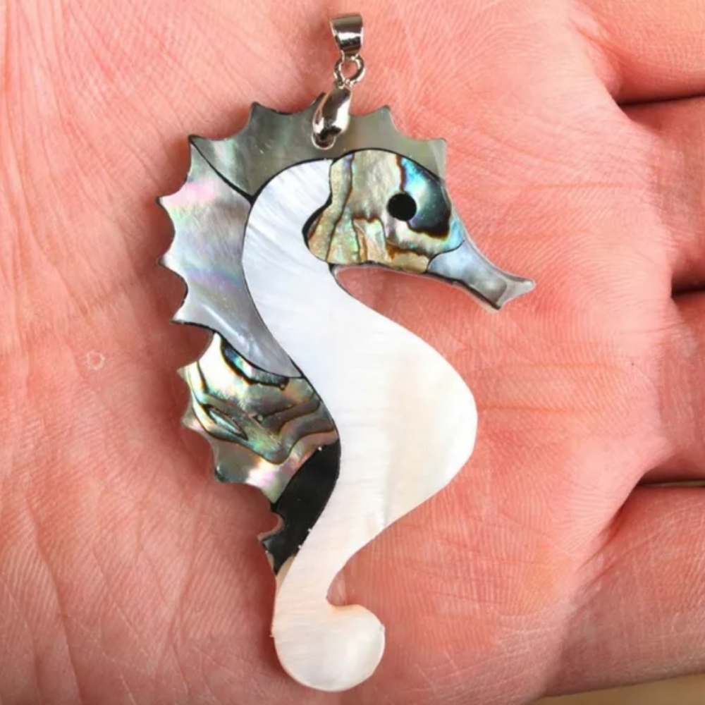 🌟WholeSale 2pc🌟Natural Abalone Shell Seahorse Necklace - Picture 2 of 3